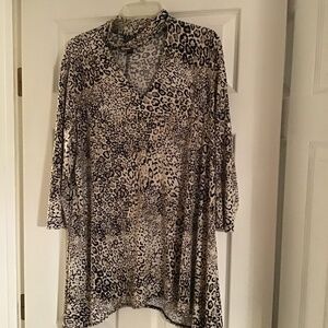 Stylish leopard tunic top